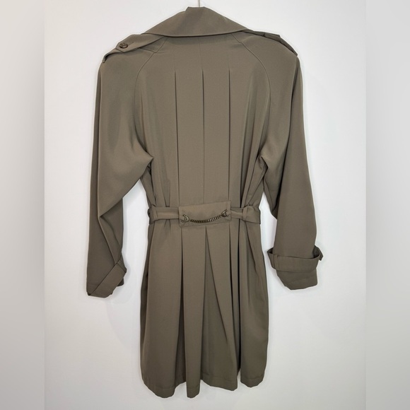 Vintage Jackets & Blazers - Timeless Gray Vintage Trench Coat with Cinched chain Waist double breasted